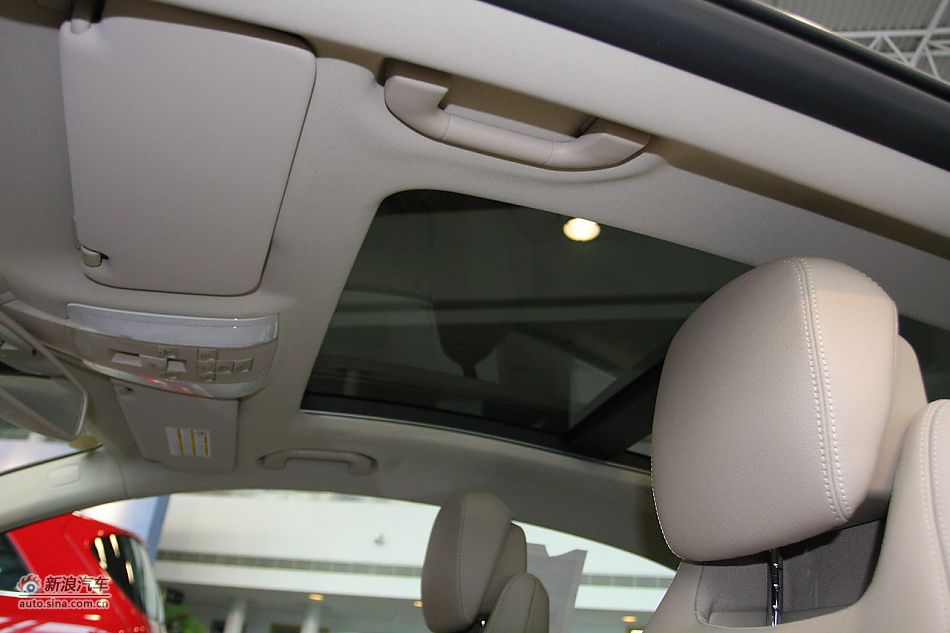 2010E260 Coupe