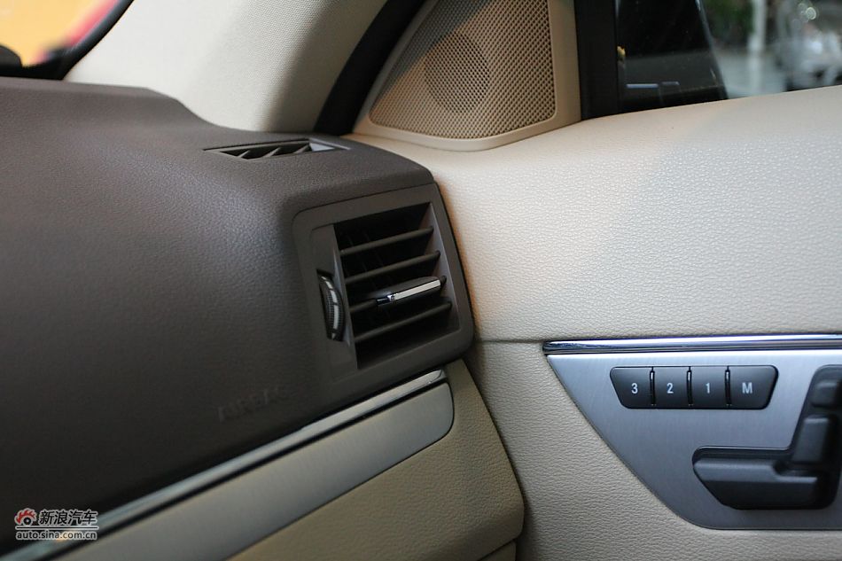 2010E260 Coupe