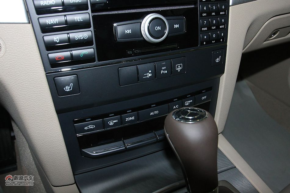 2010E260 Coupe