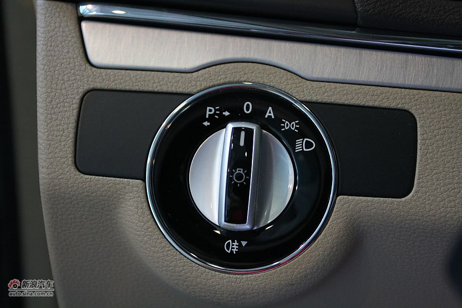 2010E260 Coupe