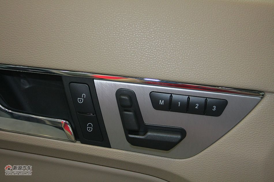 2010E260 Coupe