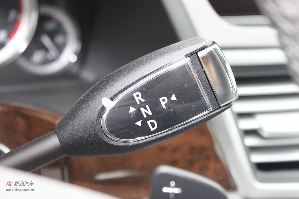 E300
