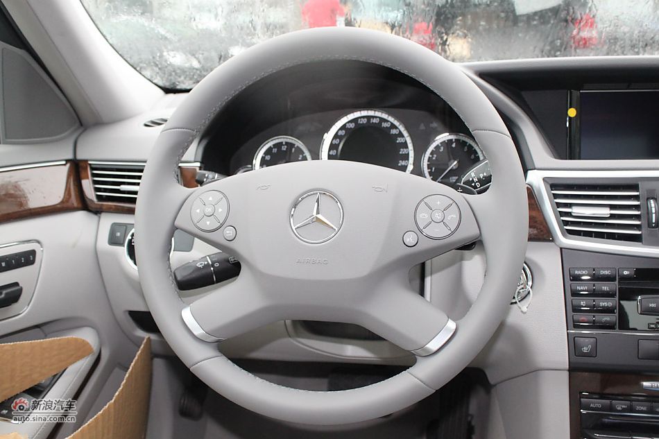 E300