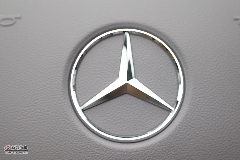 E300