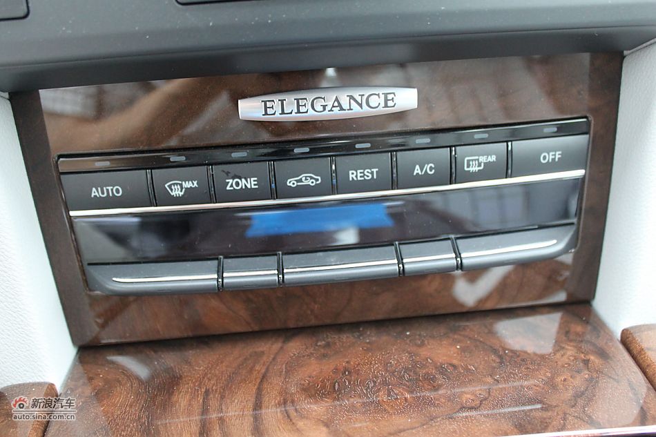 E300