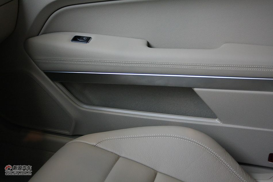 2010E260 Coupe