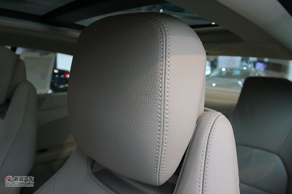 2010E260 Coupe