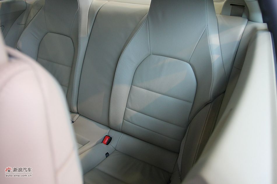 2010E260 Coupe