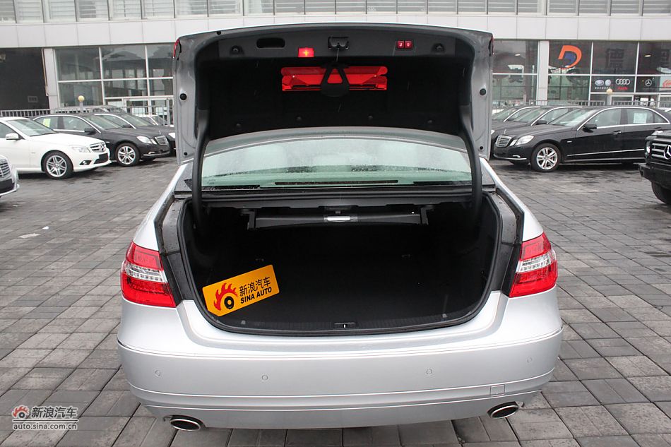 E300