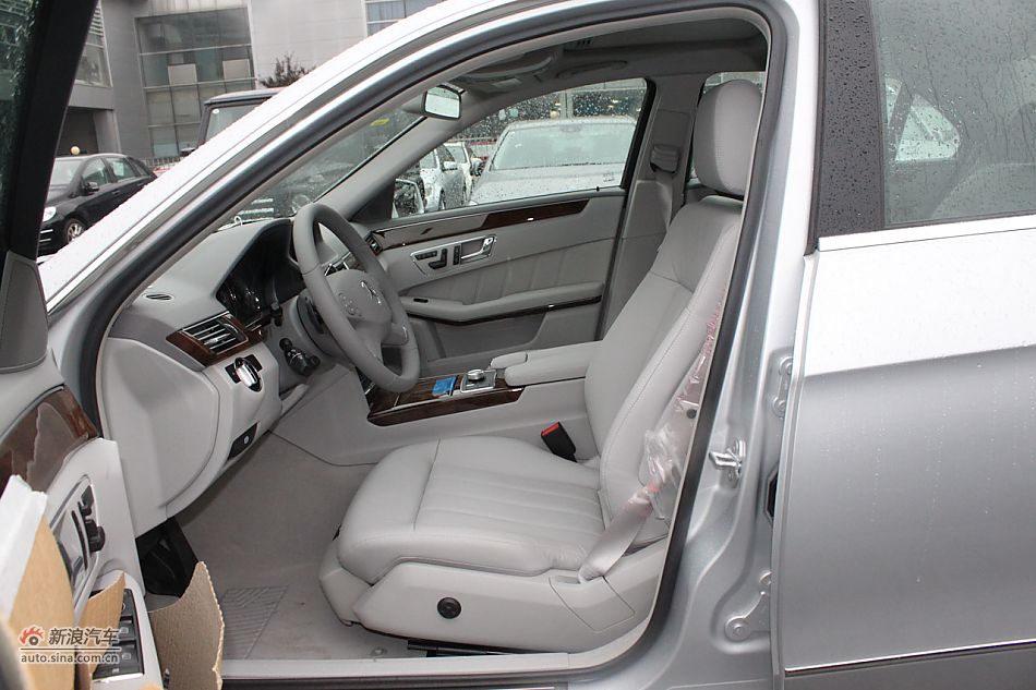 E300