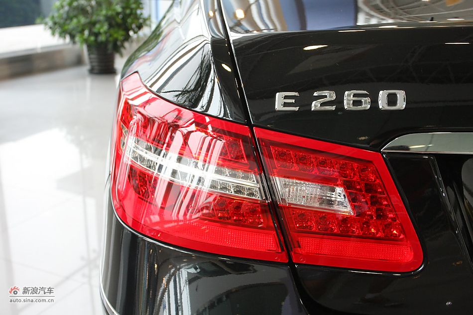 2010E260 Coupe