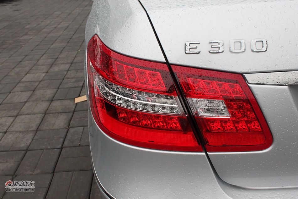E300