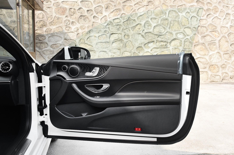 2018 E 200 4MATIC ܳ οռ