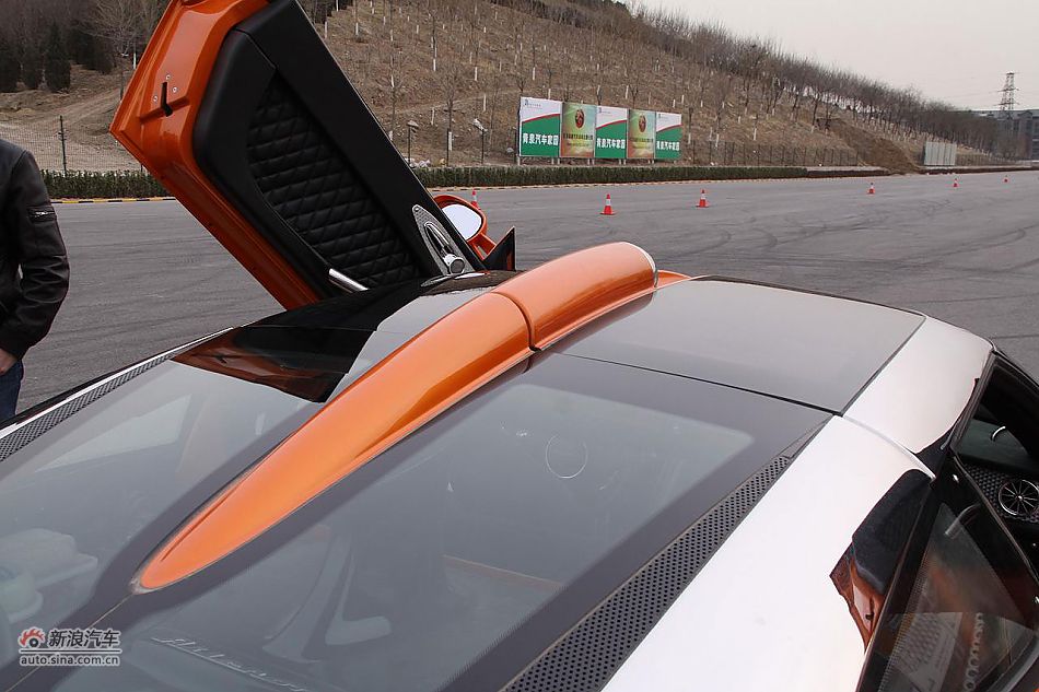C8