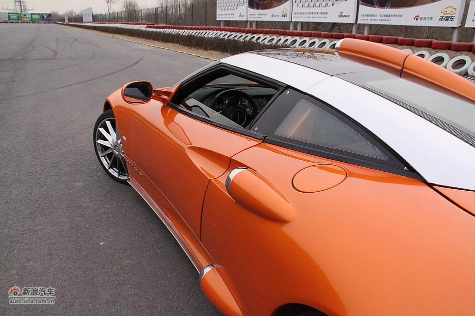 C8