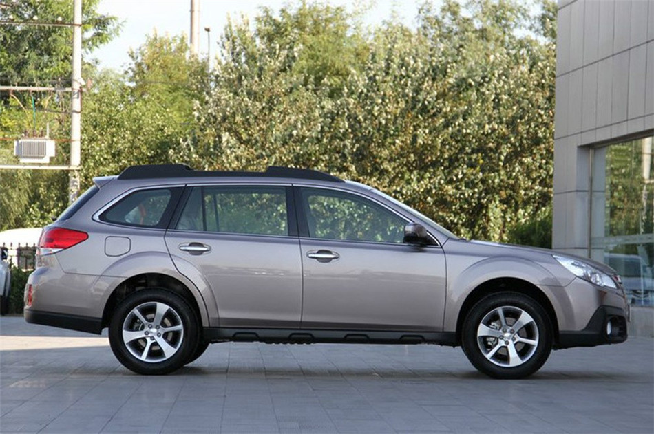 2013 2.5i AT  