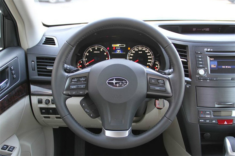 2013 2.5i AT  