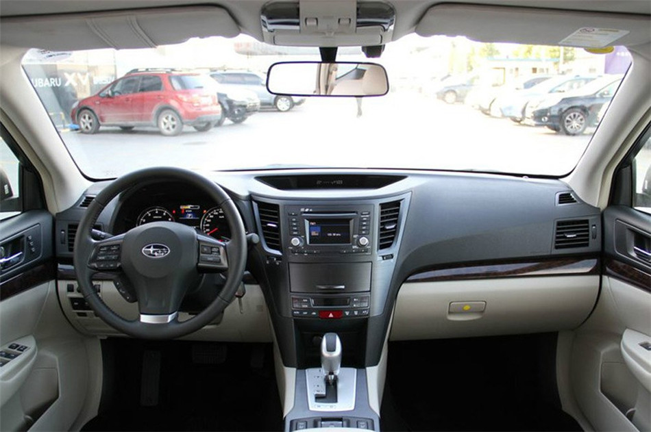 2013 2.5i AT  