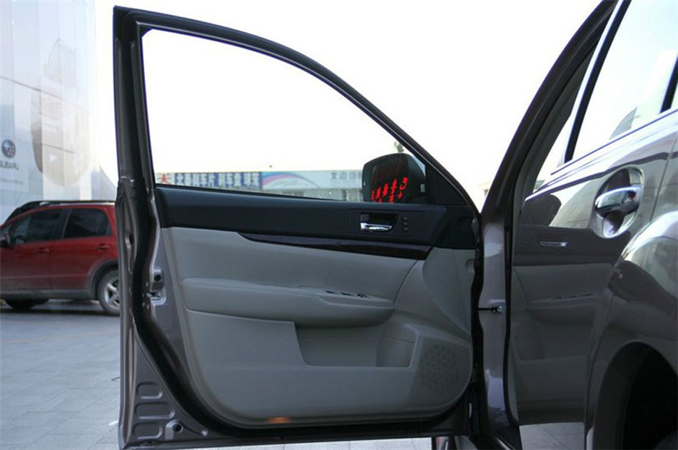 2013 2.5i AT  οռ