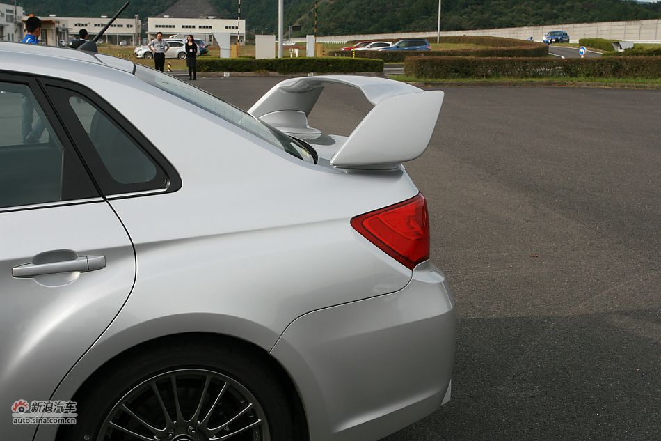 ˹³WRX STI