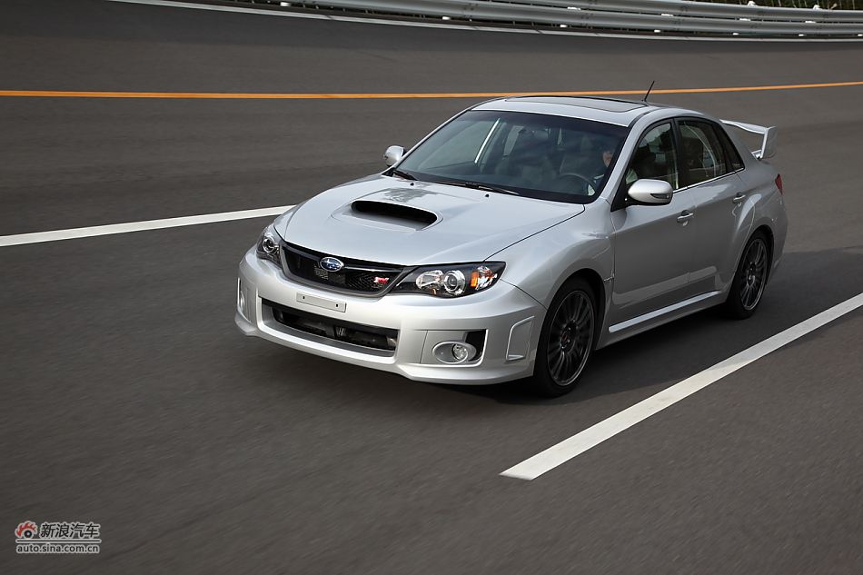 ˹³WRX STI