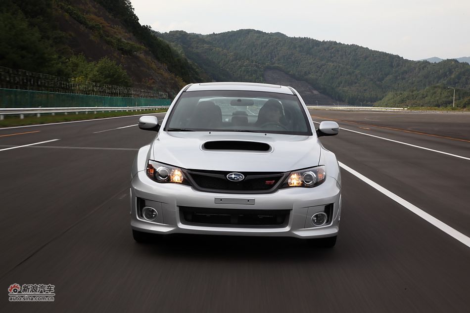 ˹³WRX STI
