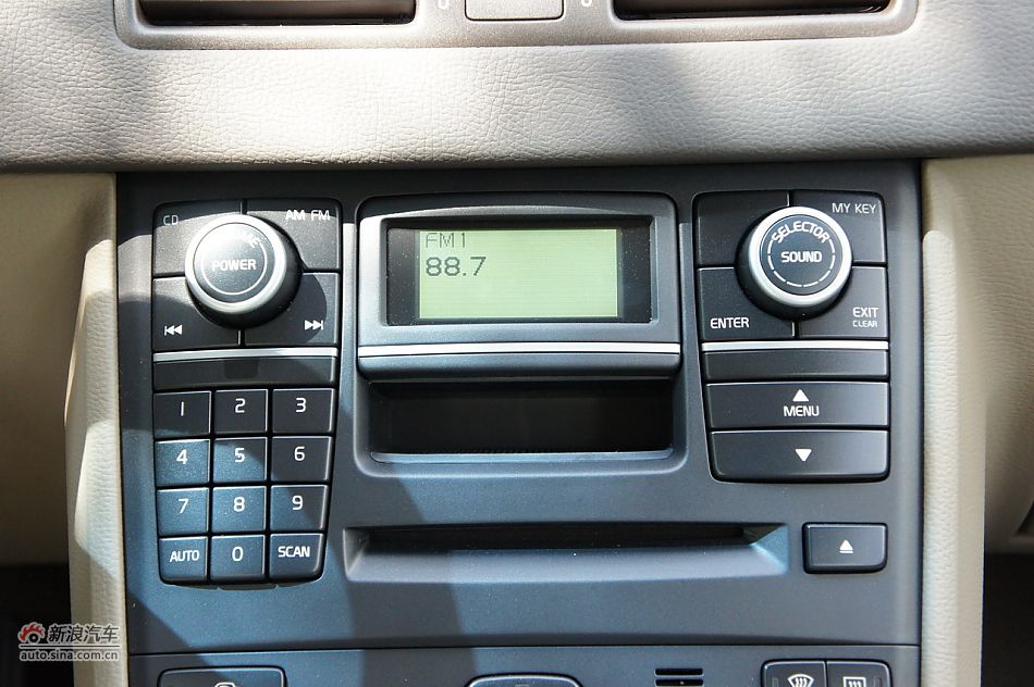 2012ֶXC90