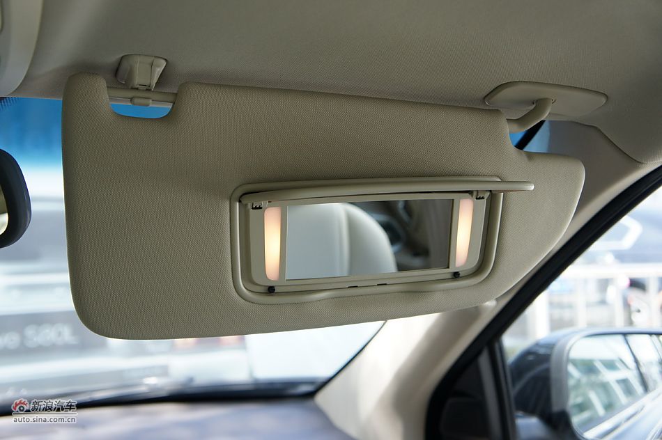 2012ֶXC90
