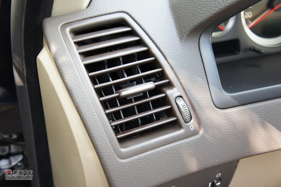 2012ֶXC90