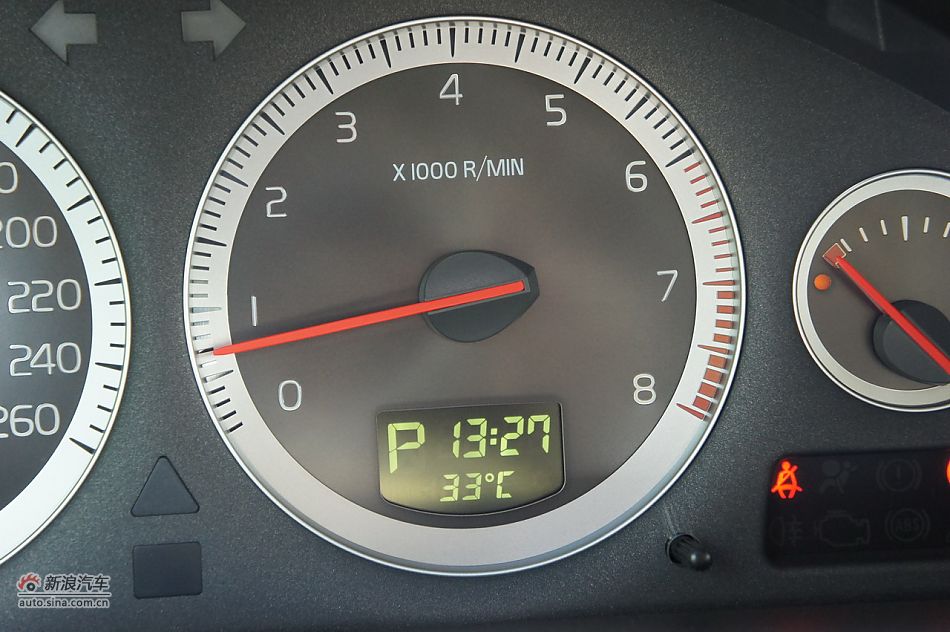 2012ֶXC90