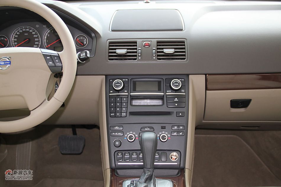 2010ֶXC90 3.2