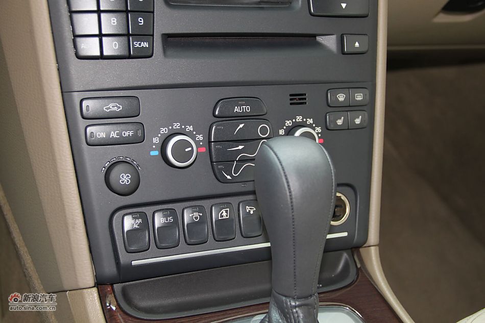 2010ֶXC90 3.2