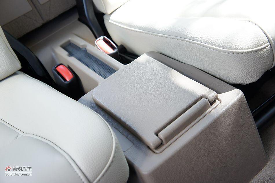 2012ֶXC90