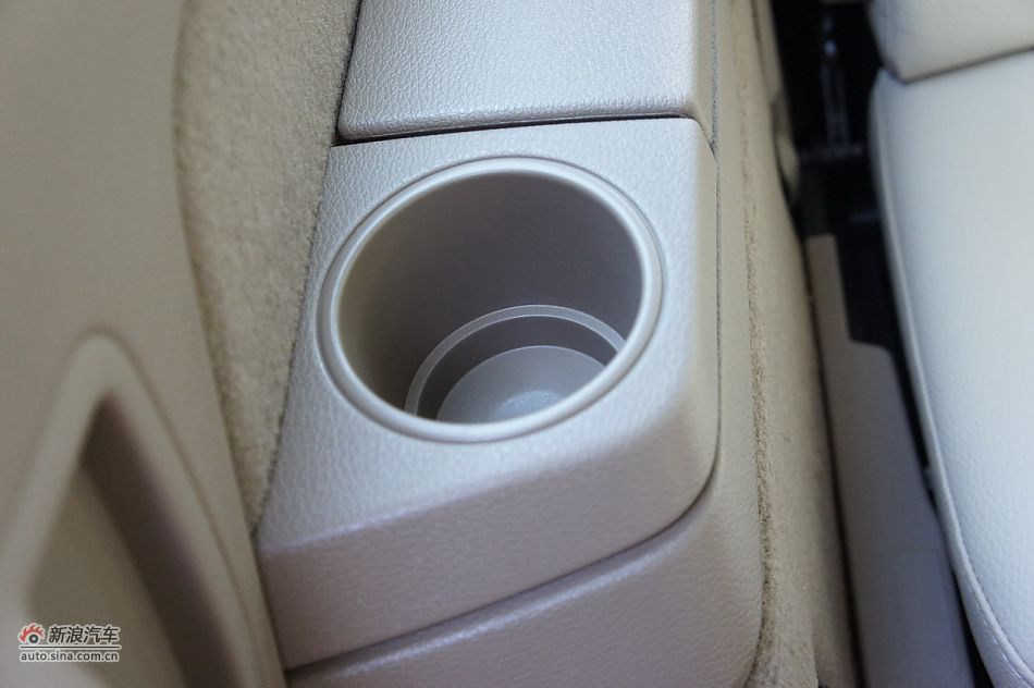 2012ֶXC90