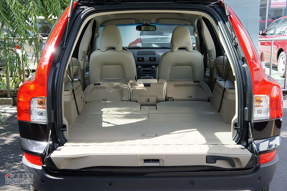 2012ֶXC90