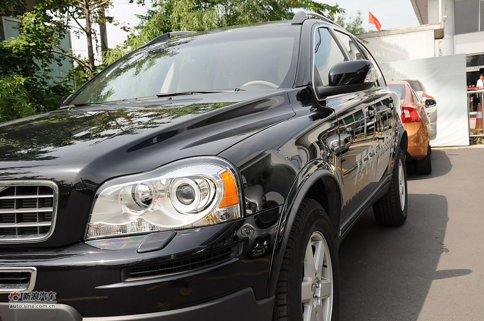 2012ֶXC90