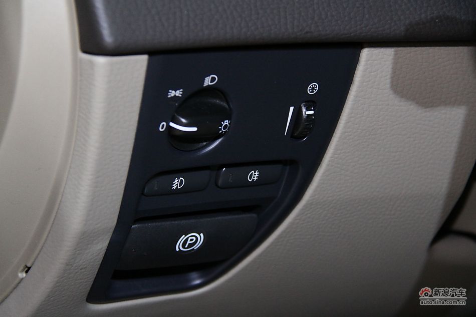ֶXC90