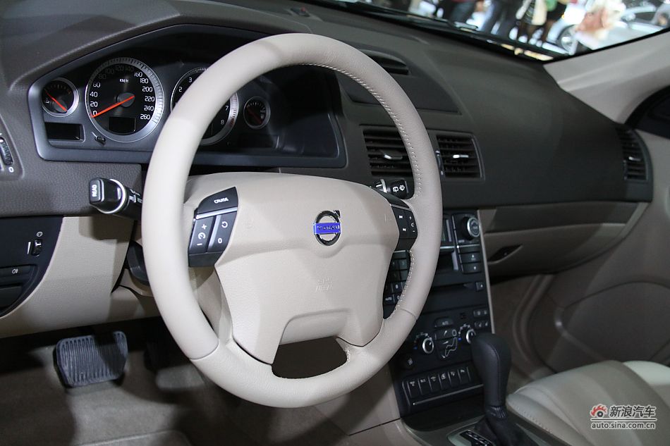 ֶXC90