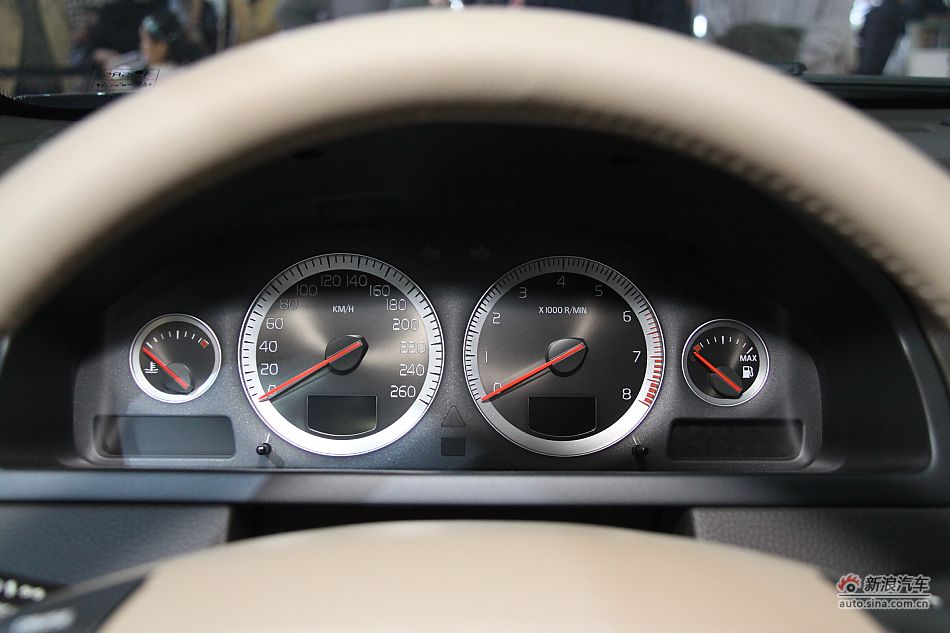 ֶXC90