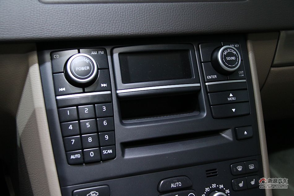 ֶXC90