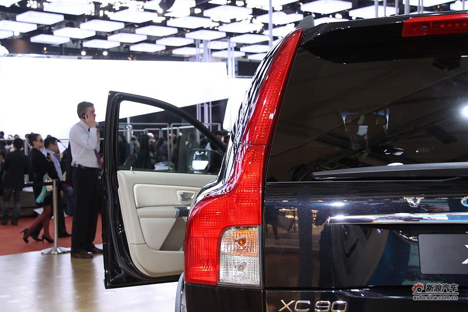 ֶXC90