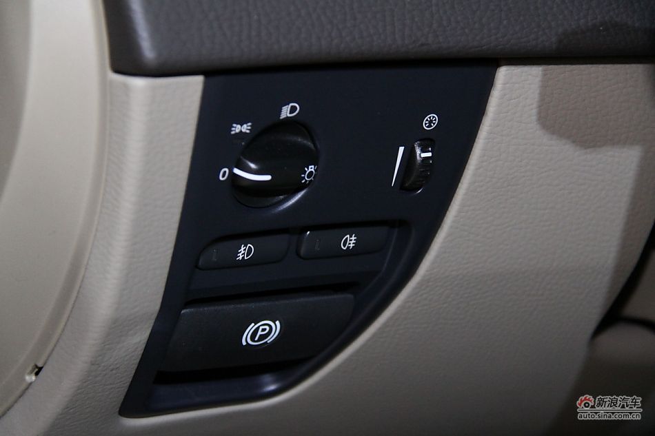 ֶXC90