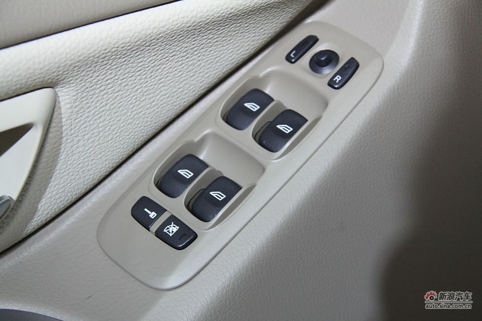 ֶXC90