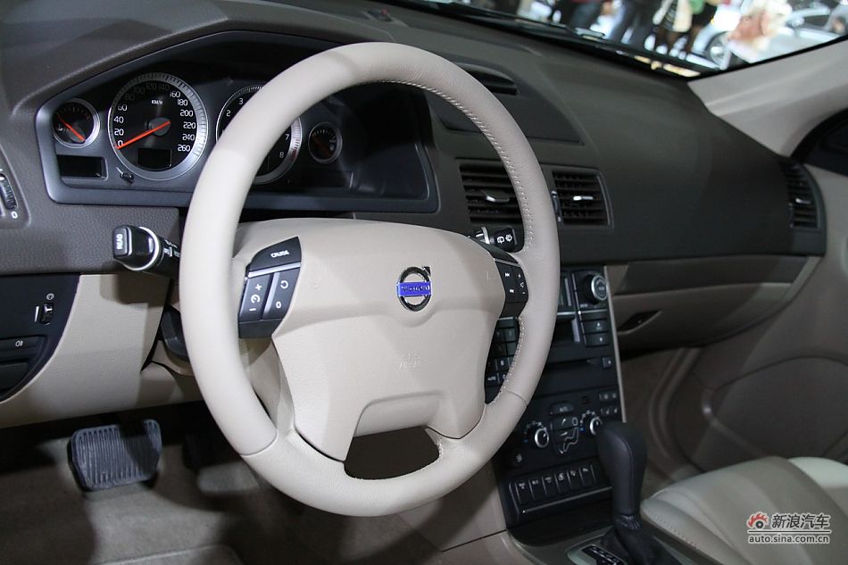 ֶXC90