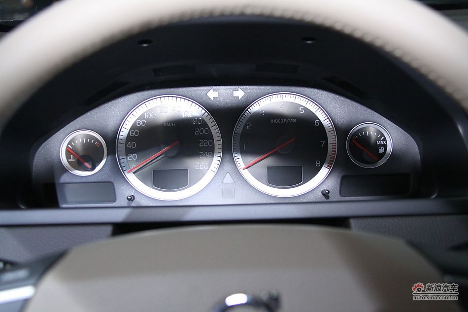 ֶXC90