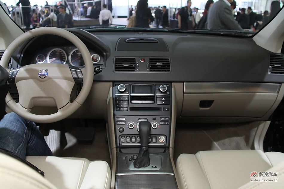 ֶXC90