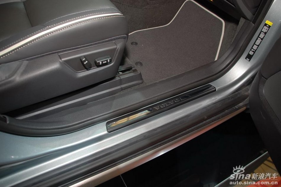 ֶXC90 R-Design