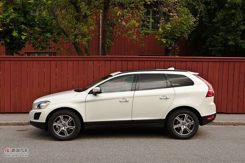 2012ֶXC60