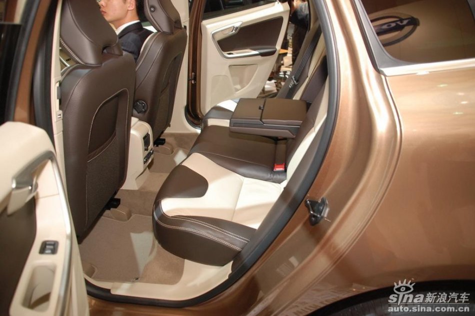 ֶXC60