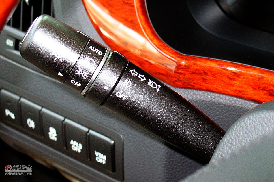 ſ3.8L